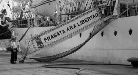 Carta de Lectores Cristina y la Fragata Libertad A USTED SEÑORA