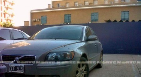 Actualidad Chaco: auto de detenido por narcotráfico, en el estacionamiento de Casa de Gobierno ERA UTILIZADO POR ALTO JEFE POLICIAL